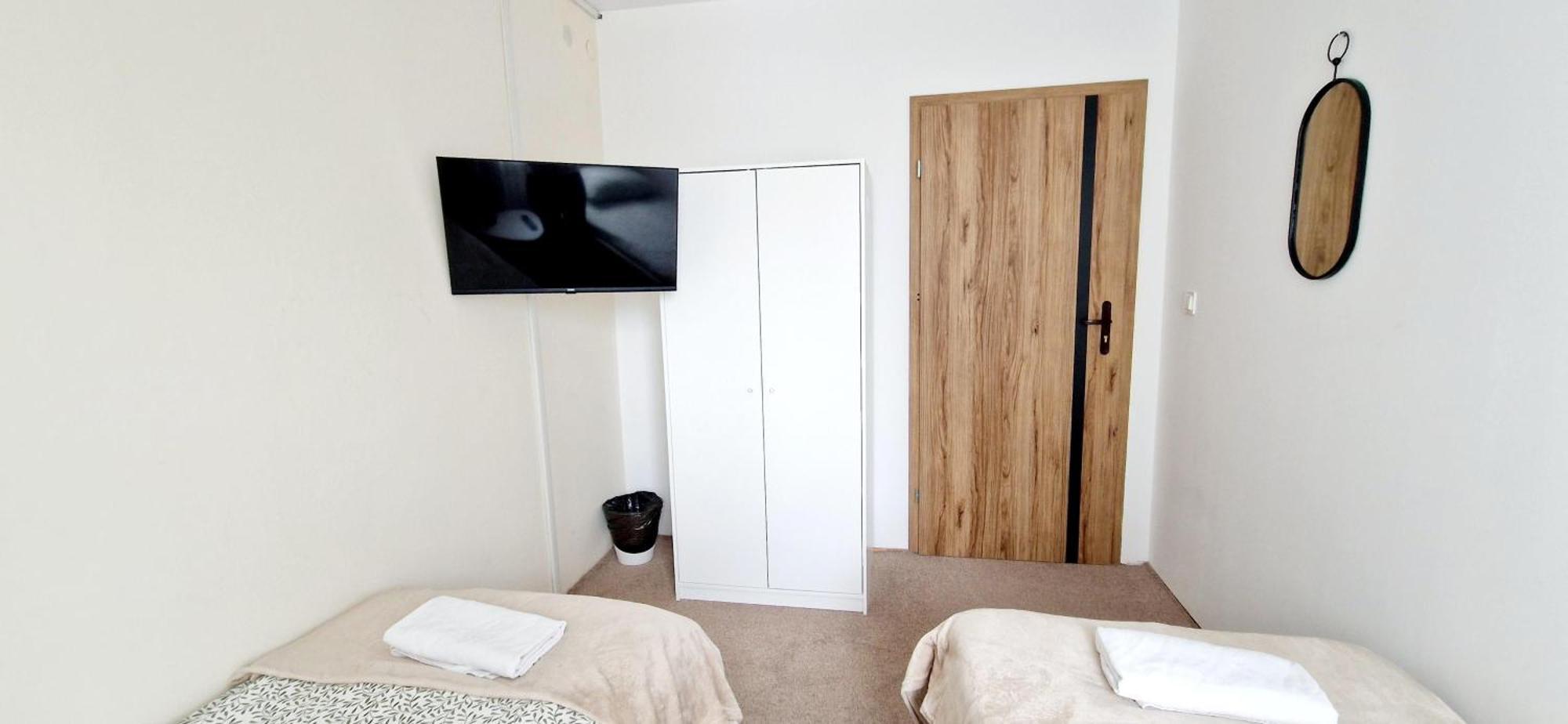Hostel Milicka Wroclaw Luaran gambar