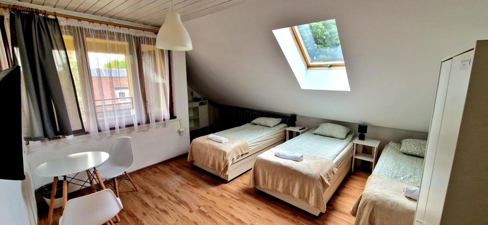 Hostel Milicka Wroclaw Luaran gambar